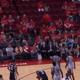  柏林联合主场氛围燃爆全场，球迷助威声助力胜利